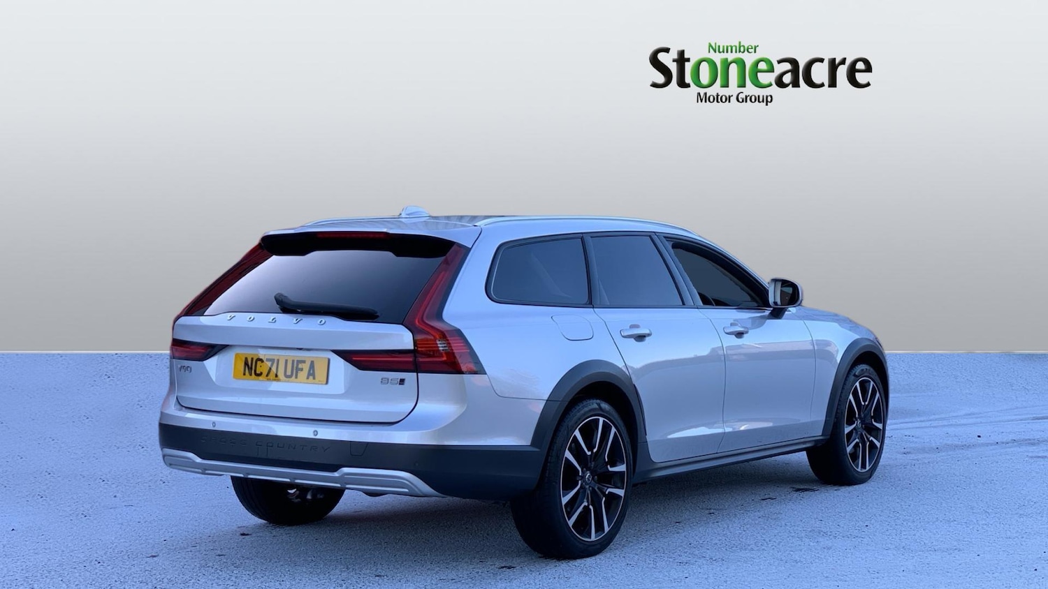 Used Volvo V90 Cross Country 2021 for sale - 77175764: Photo 2