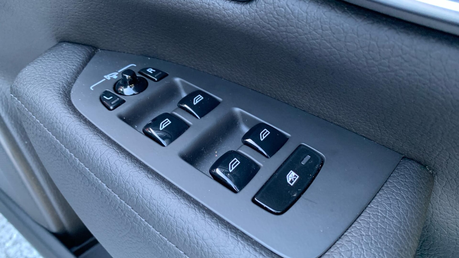 Used Volvo V90 Cross Country 2021 for sale - 77175764: Photo 24