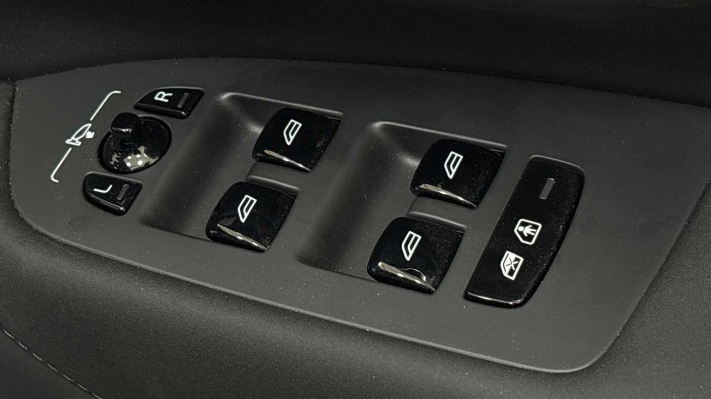 Used Volvo XC90 2025 for sale - 76388771: Photo 26