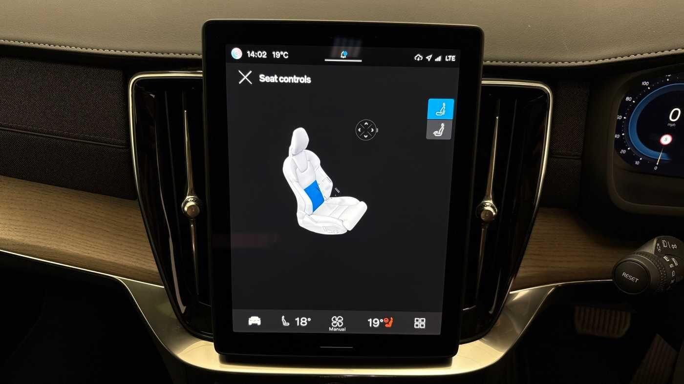 Used Volvo XC90 2025 for sale - 76388771: Photo 42