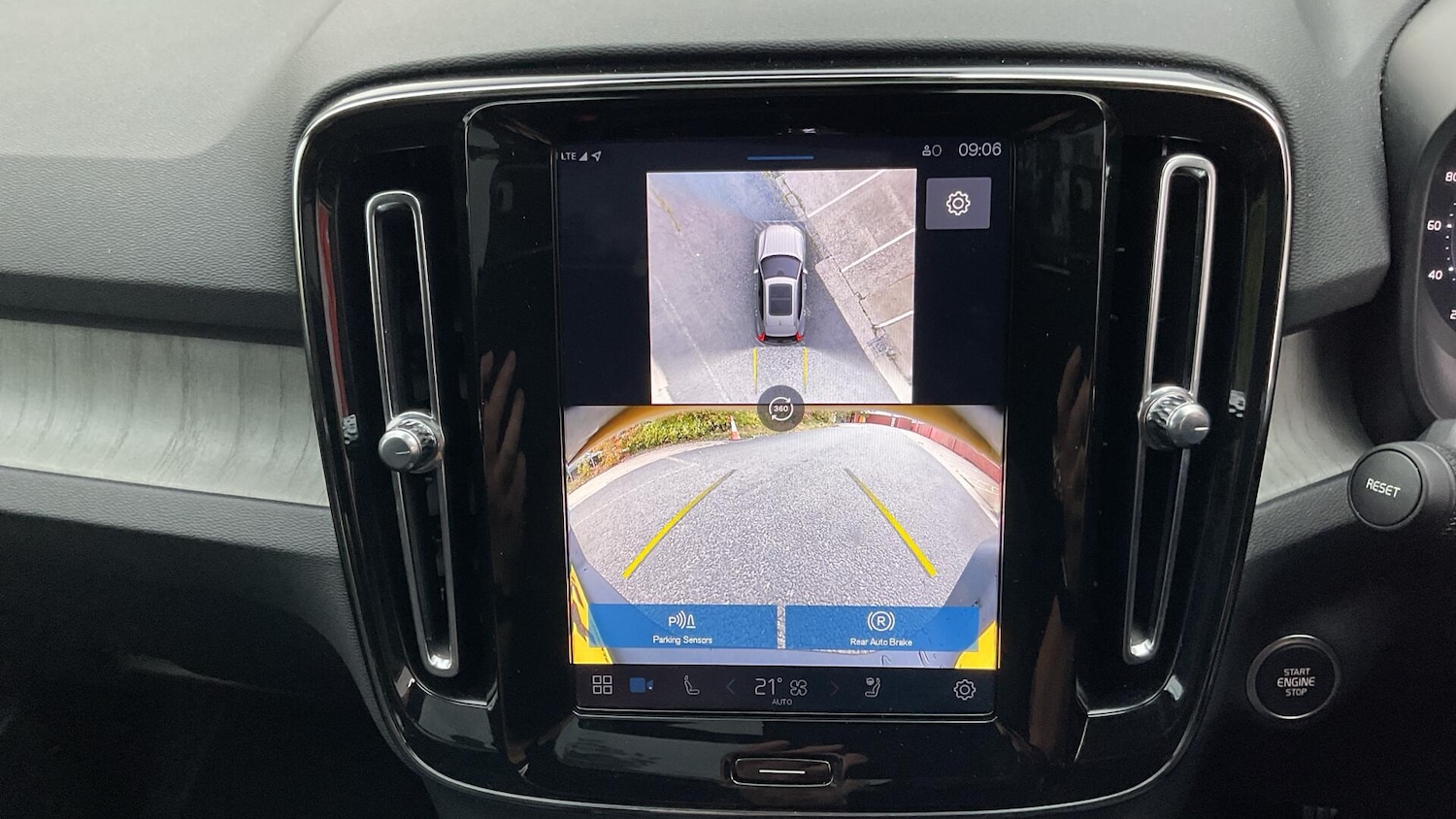 Used Volvo XC40 2024 for sale - 76825027: Photo 20