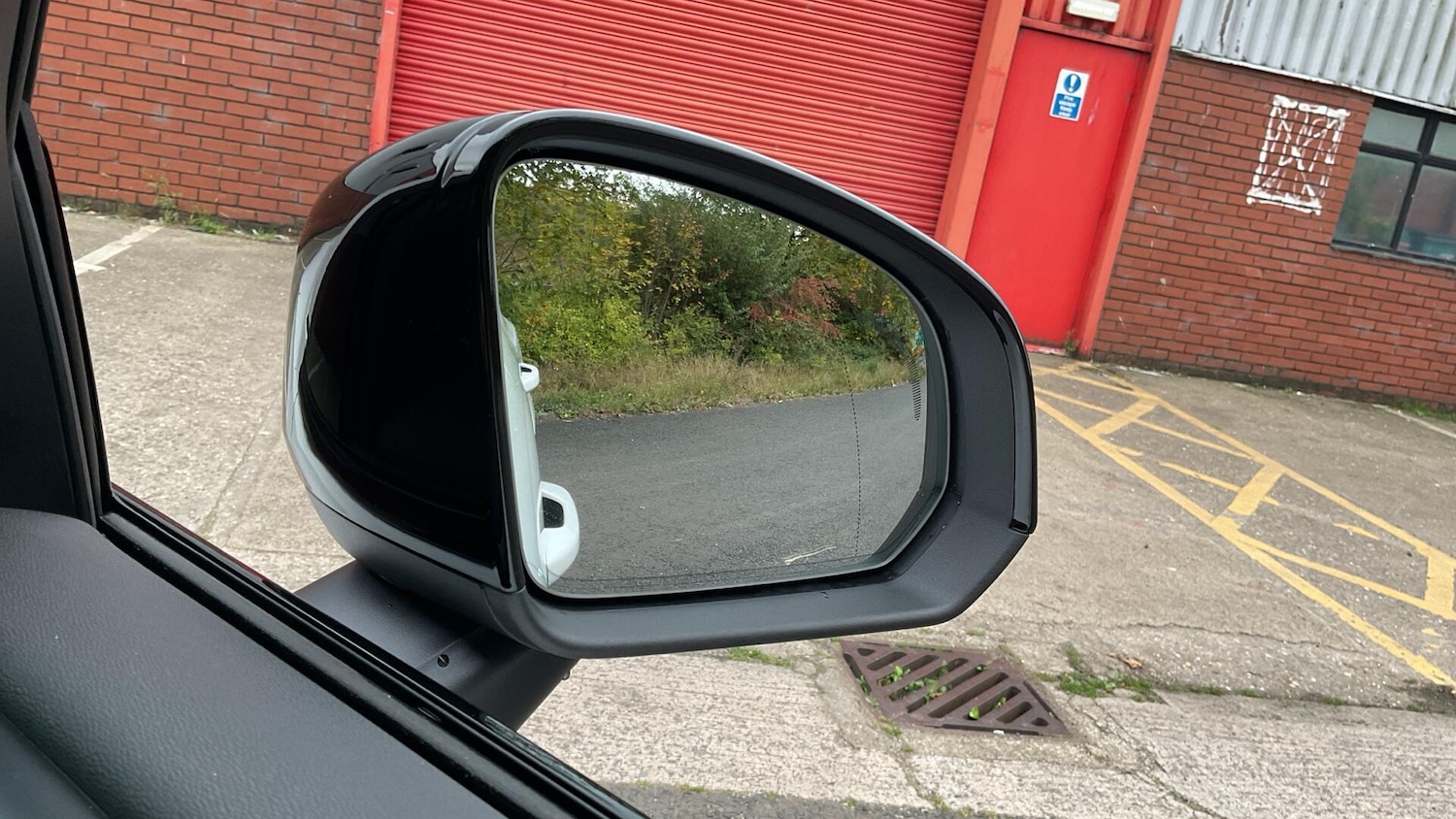 Used Volvo XC40 2024 for sale - 76825027: Photo 33