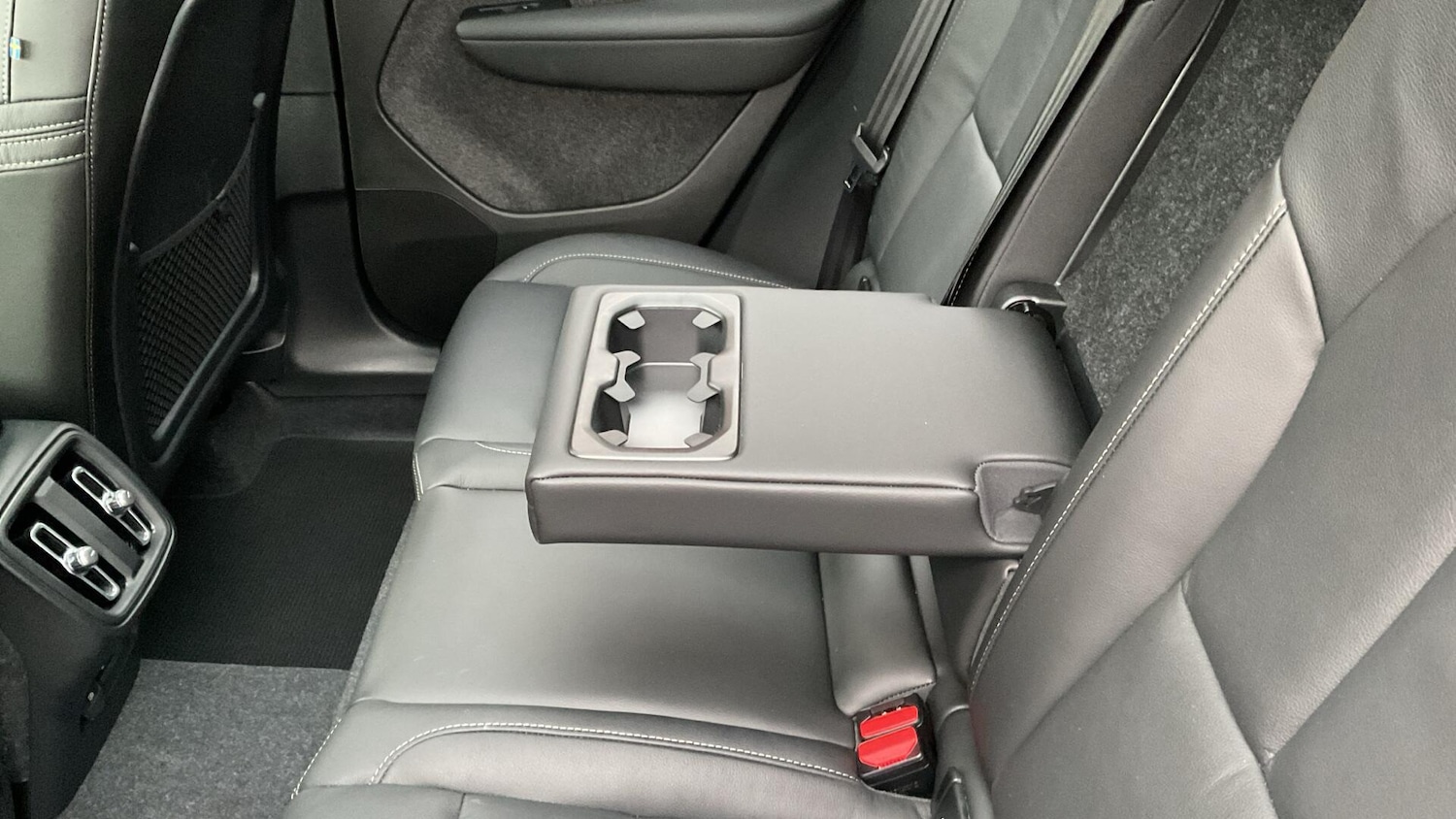 Used Volvo XC40 2024 for sale - 76825027: Photo 35