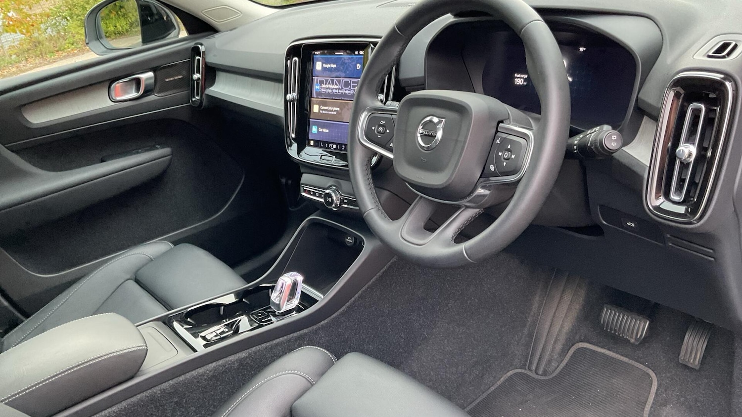 Used Volvo XC40 2024 for sale - 76825027: Photo 5