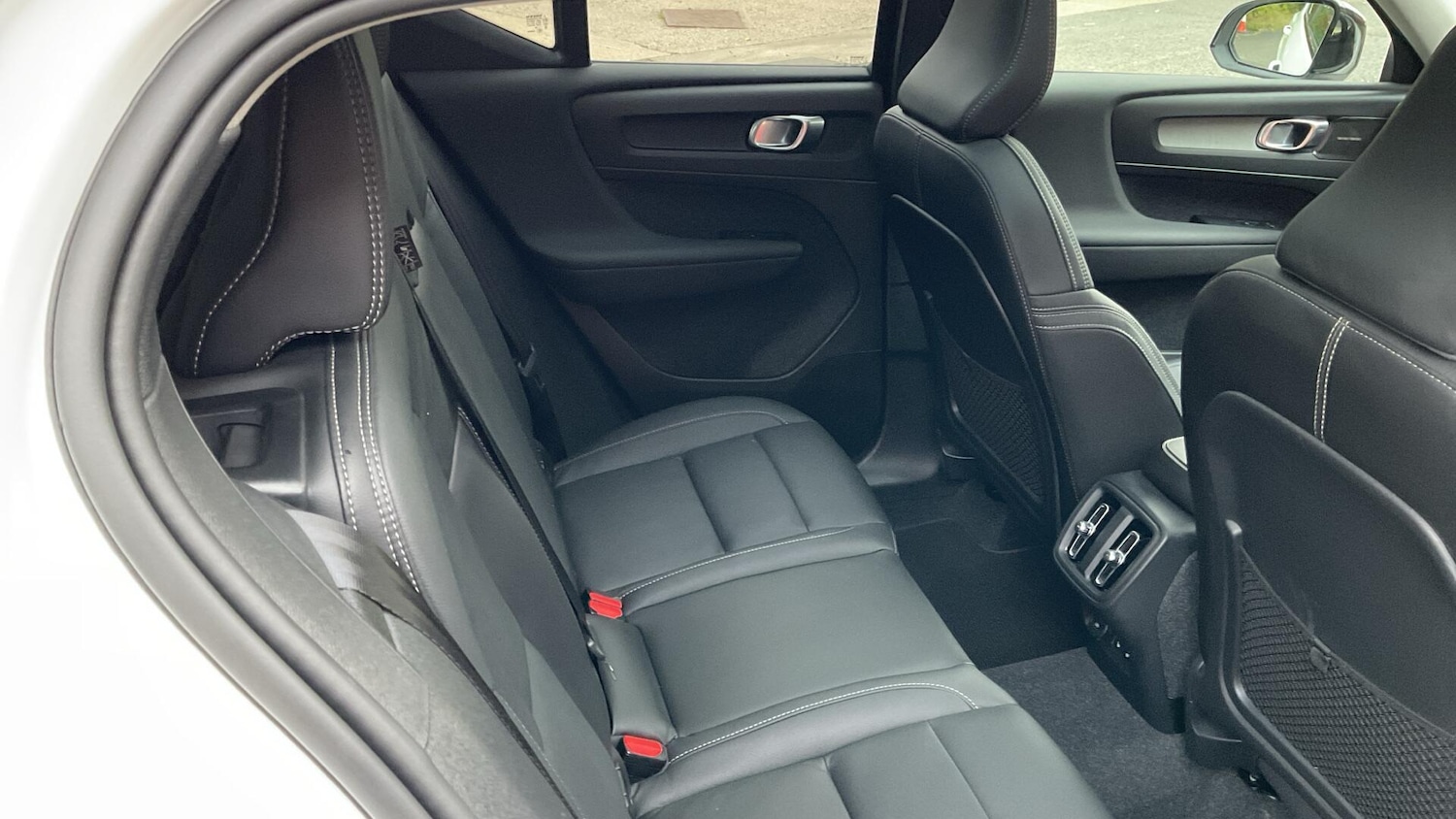 Used Volvo XC40 2024 for sale - 76825027: Photo 7