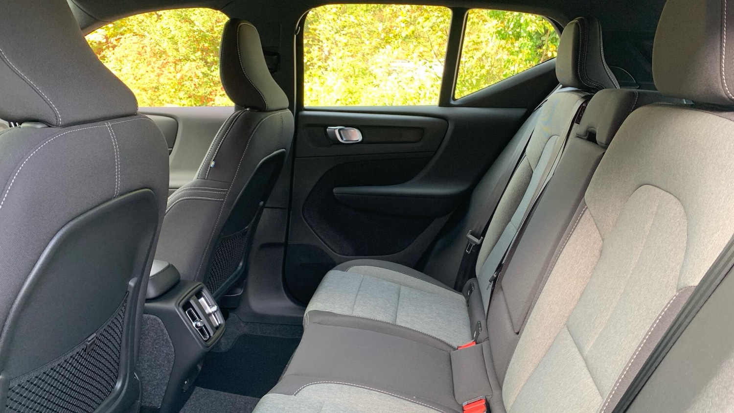 Used Volvo XC40 2025 for sale - 77203186: Photo 34