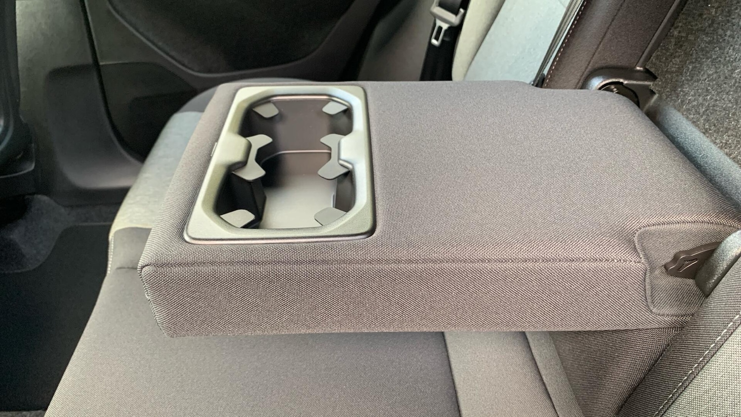 Used Volvo XC40 2025 for sale - 77203186: Photo 35