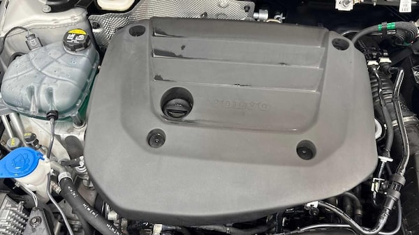 Used Volvo XC40 2024 for sale - 76295772: Photo 16