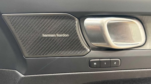 Used Volvo XC40 2024 for sale - 76295772: Photo 28