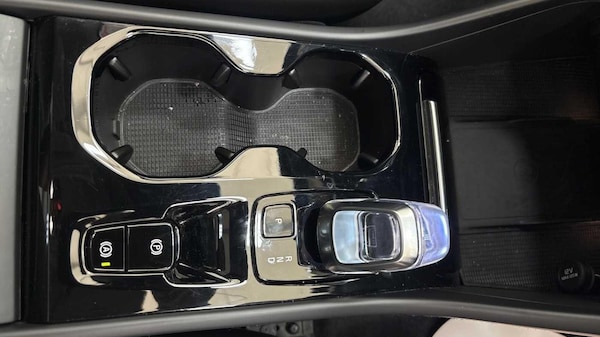 Used Volvo XC40 2024 for sale - 76295772: Photo 33