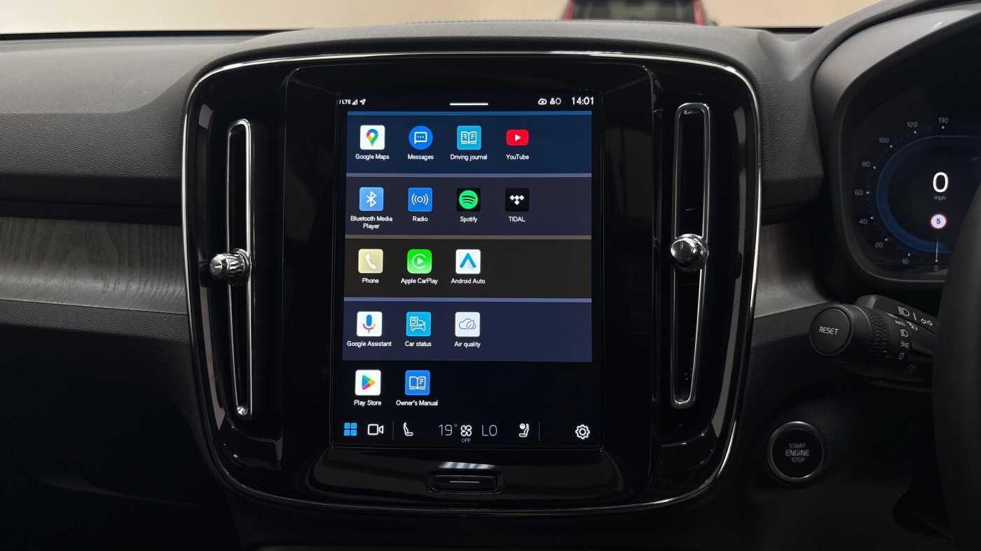 Used Volvo XC40 2024 for sale - 76295772: Photo 35