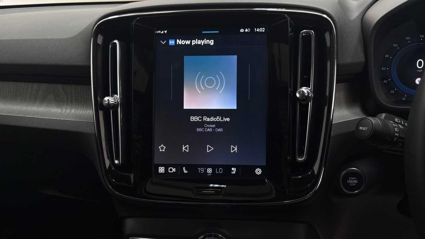 Used Volvo XC40 2024 for sale - 76295772: Photo 38