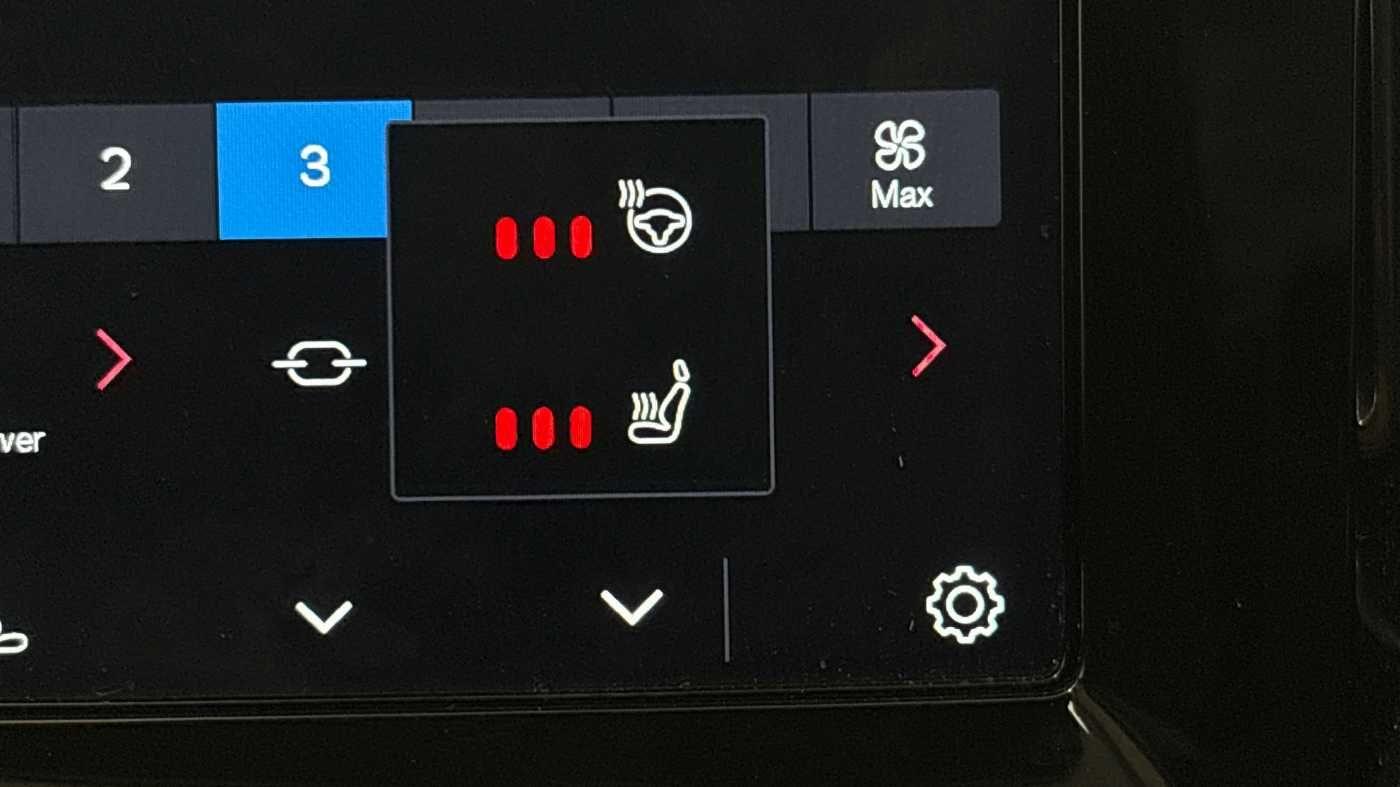 Used Volvo XC40 2024 for sale - 76295772: Photo 42