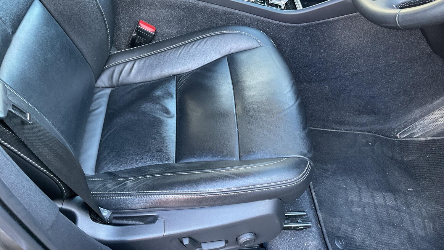 Used Volvo XC40 2021 for sale - 77838500: Photo 30