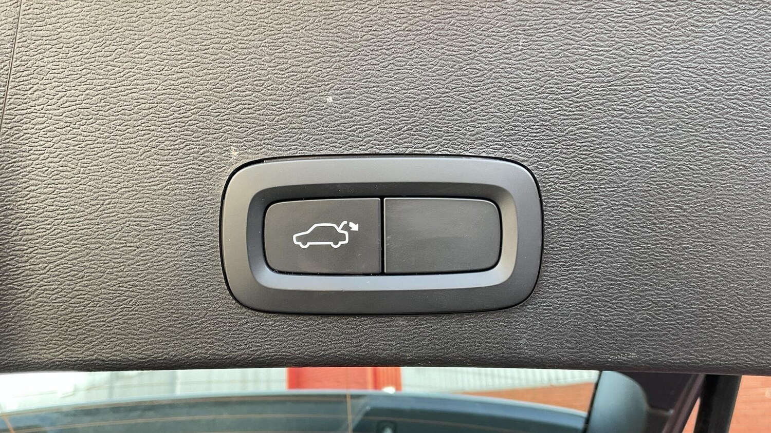 Used Volvo XC40 2021 for sale - 77838500: Photo 35