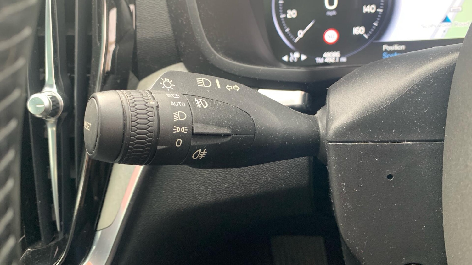 Used Volvo V60 2018 for sale - 76702154: Photo 20