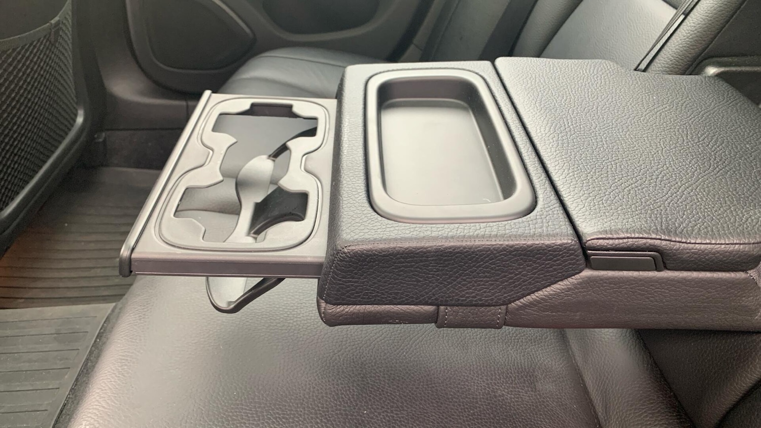 Used Volvo V60 2018 for sale - 76702154: Photo 34