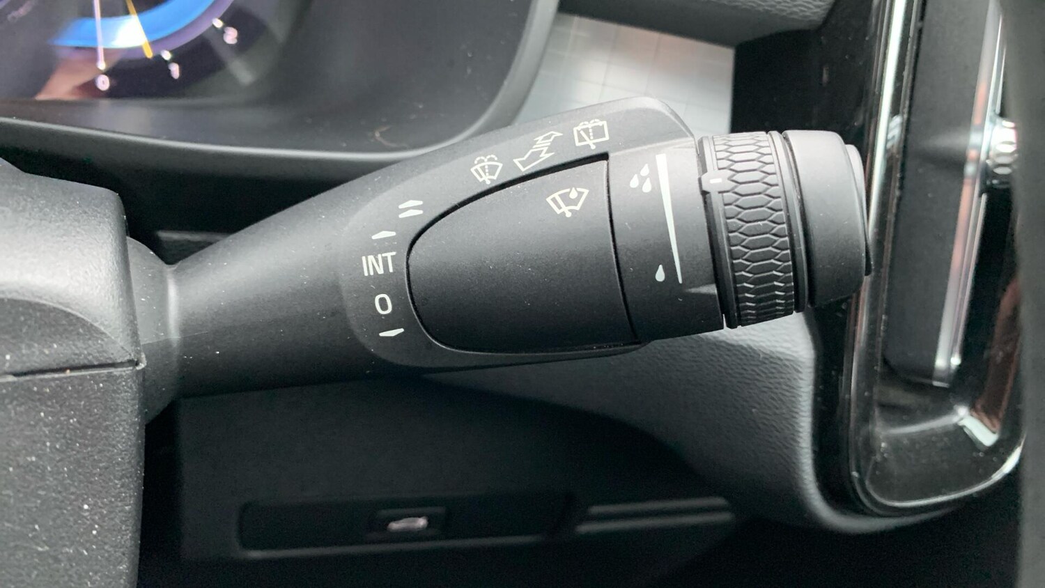 Used Volvo XC40 for sale - 77469363: Photo 23