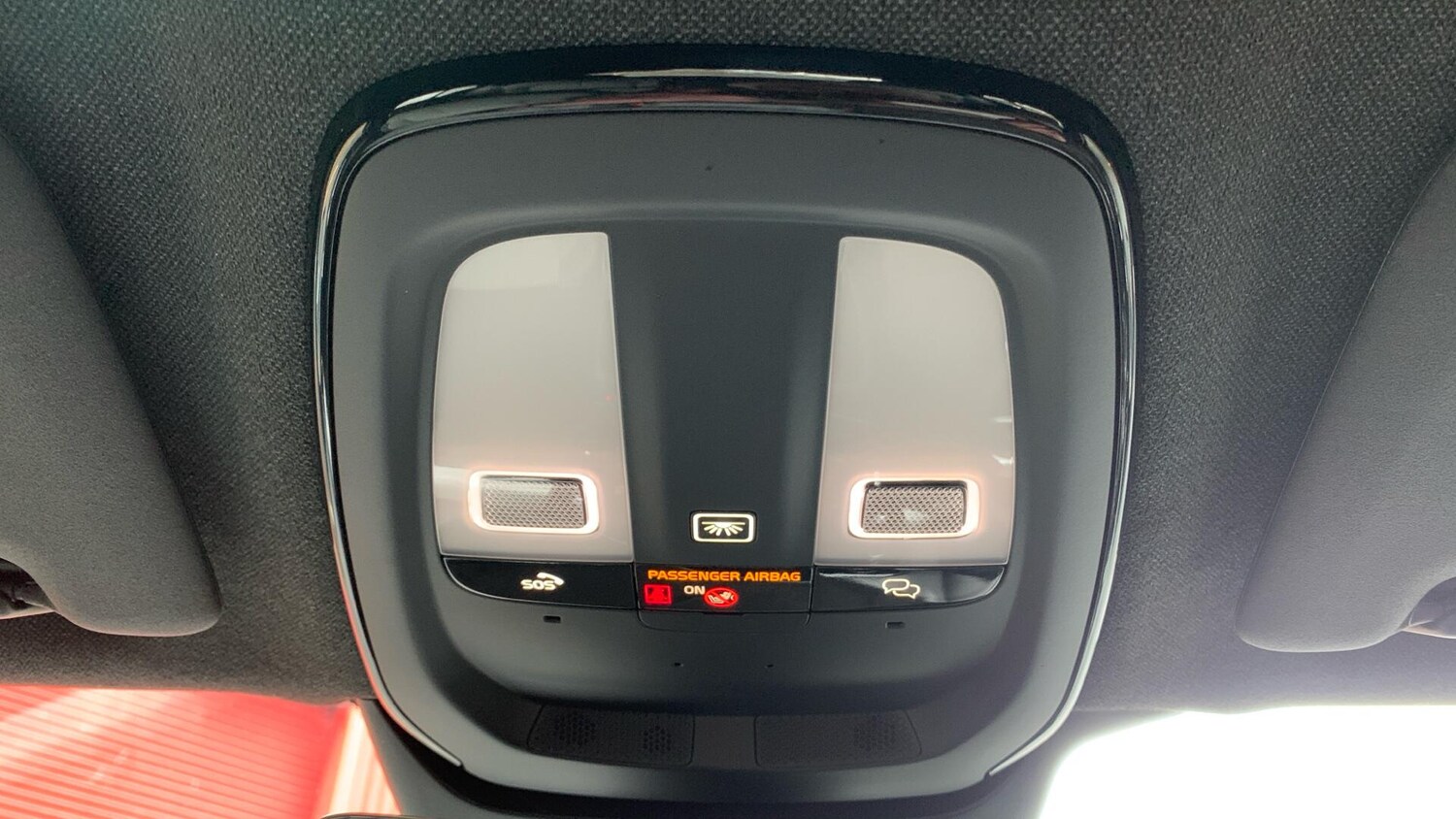 Used Volvo XC40 for sale - 77469363: Photo 28