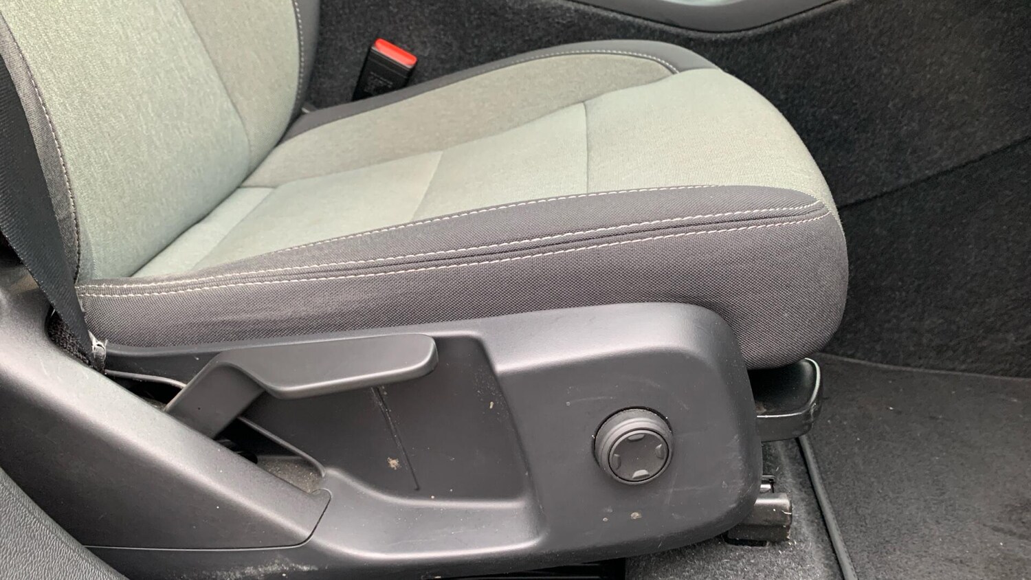 Used Volvo XC40 for sale - 77469363: Photo 30