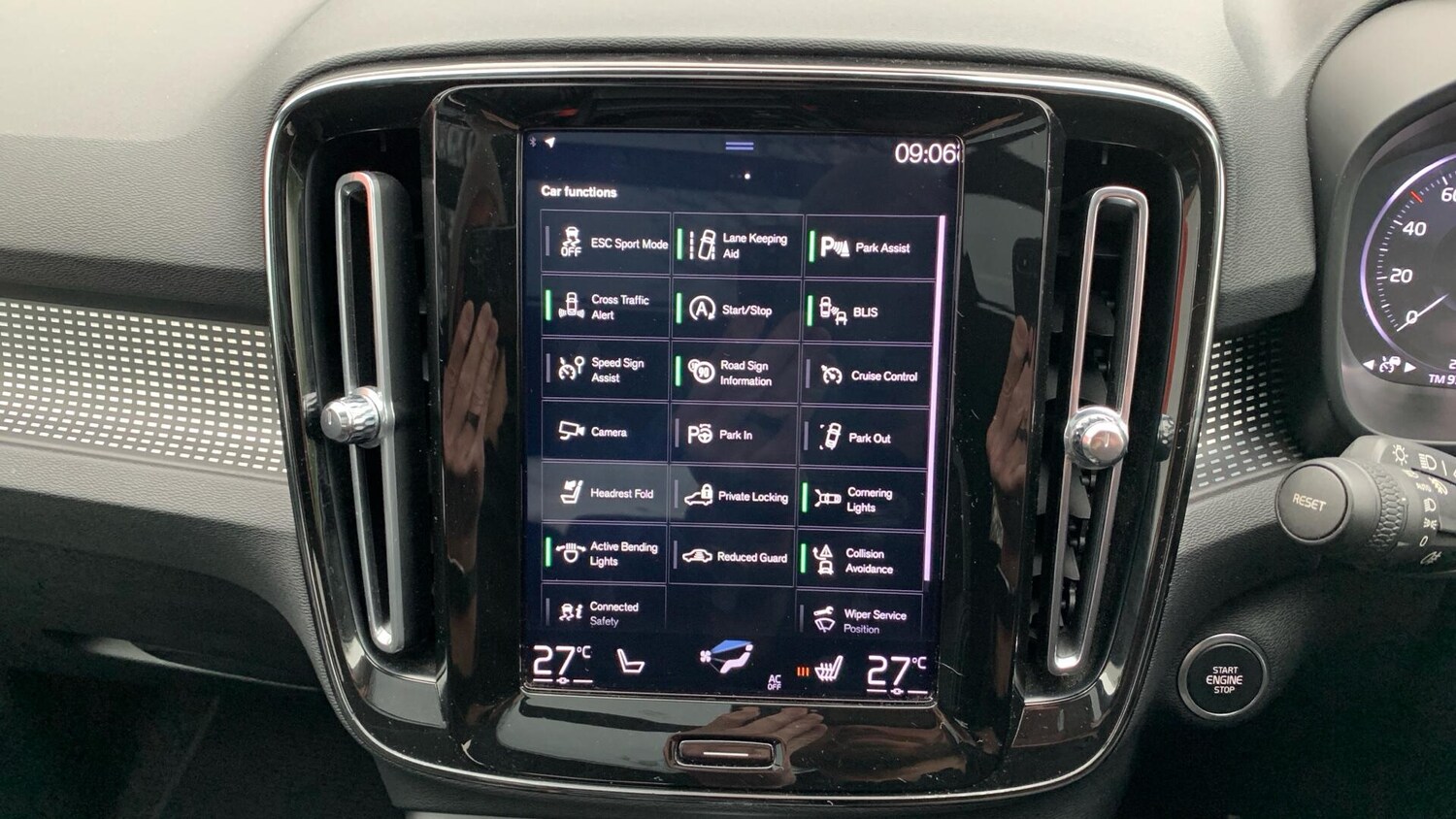 Used Volvo XC40 2019 for sale - 78156898: Photo 17