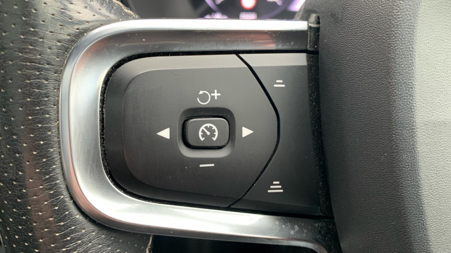 Used Volvo XC40 2019 for sale - 78156898: Photo 21