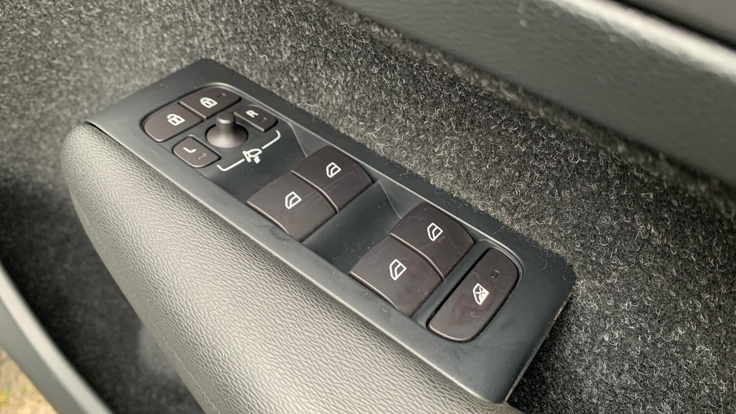 Used Volvo XC40 2019 for sale - 78156898: Photo 24