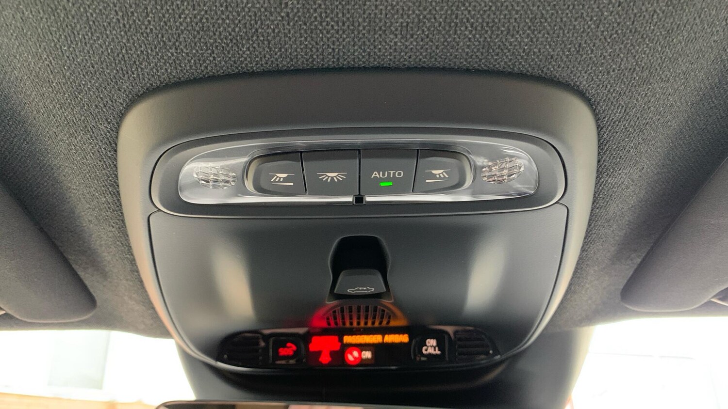 Used Volvo XC40 2019 for sale - 78156898: Photo 28