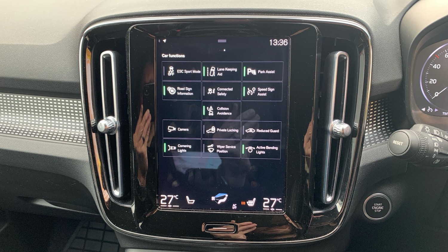 Used Volvo XC40 2021 for sale - 76824561: Photo 17