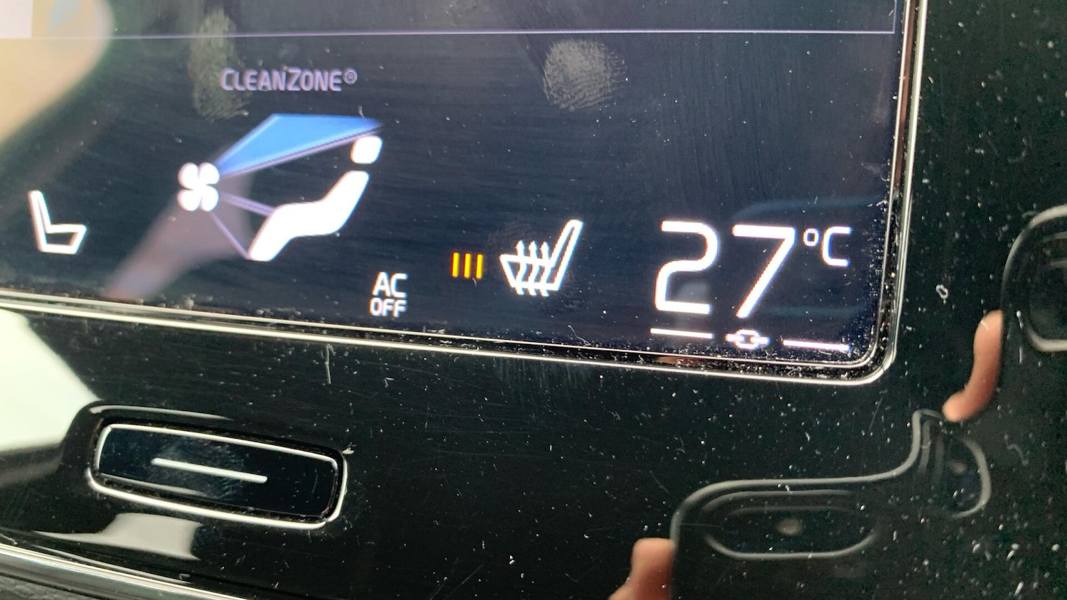 Used Volvo XC40 2021 for sale - 76824561: Photo 26