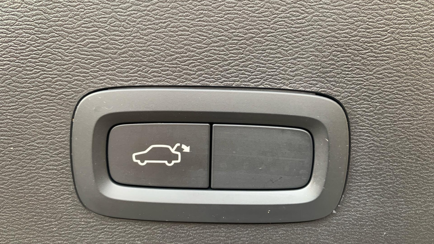 Used Volvo XC40 2021 for sale - 76824561: Photo 36