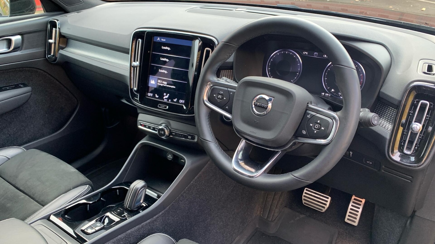 Used Volvo XC40 2021 for sale - 76824561: Photo 4