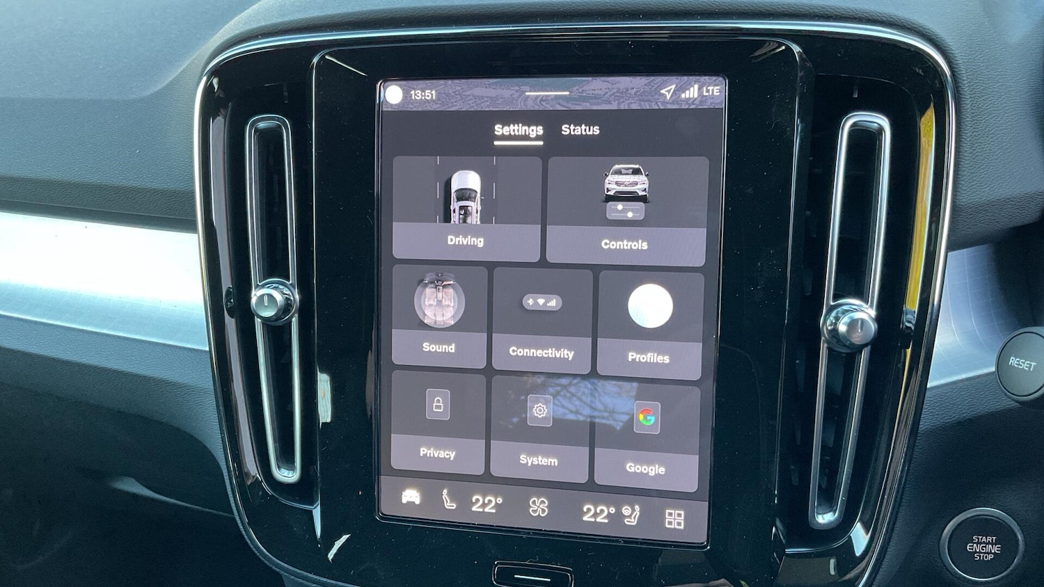 Used Volvo XC40 2025 for sale - 76832392: Photo 17