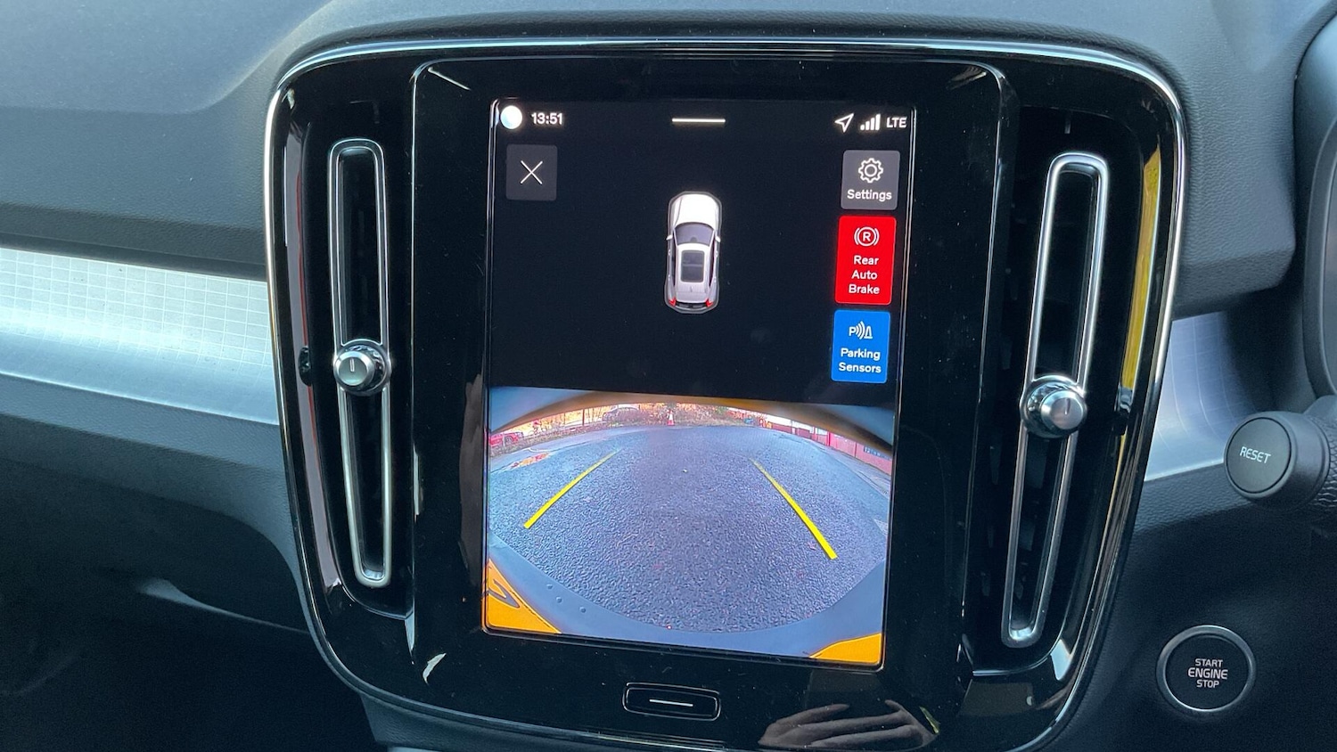 Used Volvo XC40 2025 for sale - 76832392: Photo 19