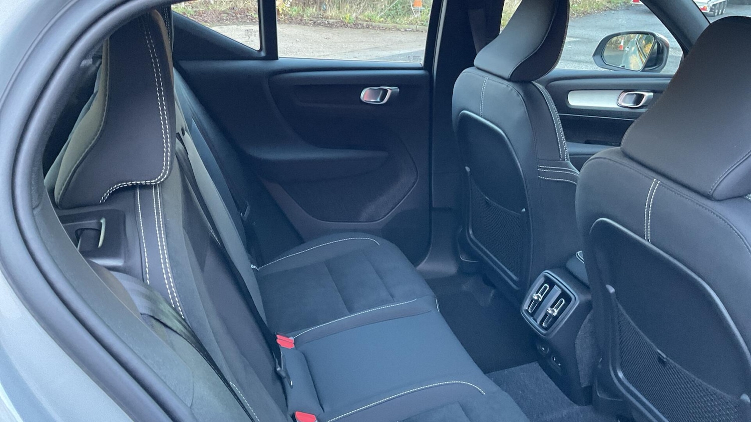 Used Volvo XC40 2025 for sale - 76832392: Photo 6