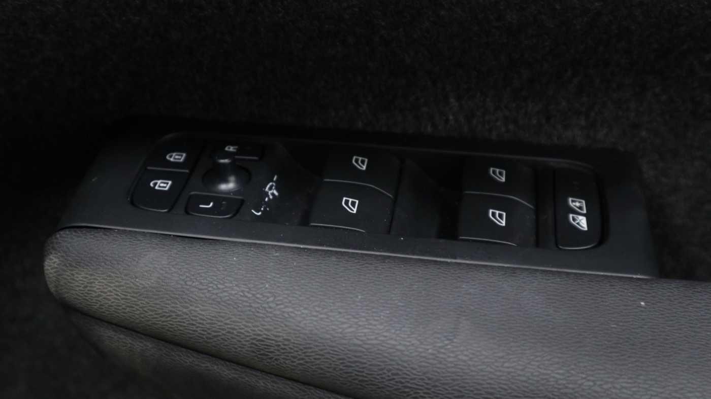 Used Volvo XC40 2024 for sale - 77156798: Photo 25