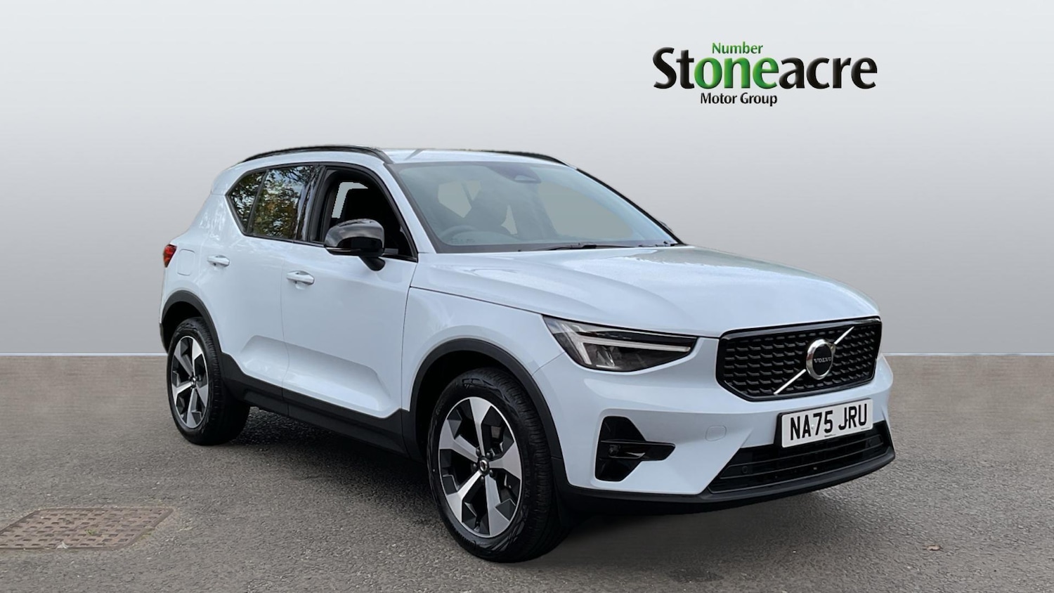Used Volvo XC40 2025 for sale - 76823425: Photo 1