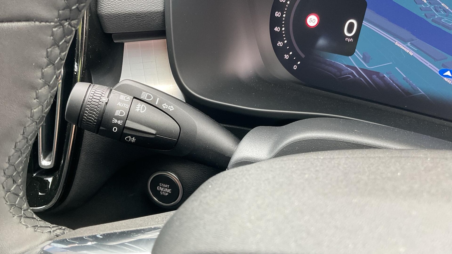 Used Volvo XC40 2025 for sale - 76823425: Photo 21