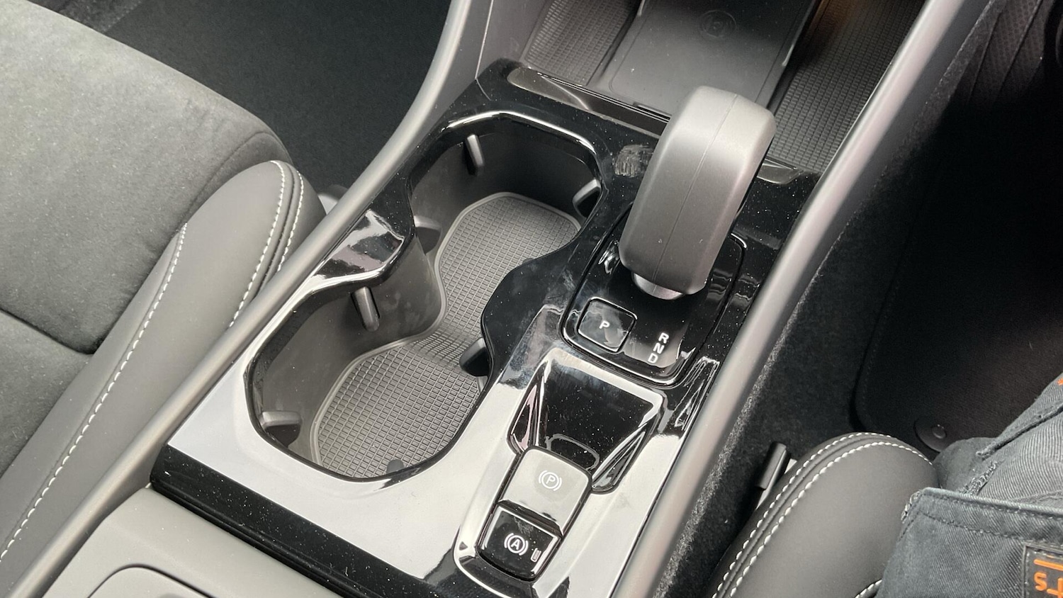 Used Volvo XC40 2025 for sale - 76823425: Photo 27