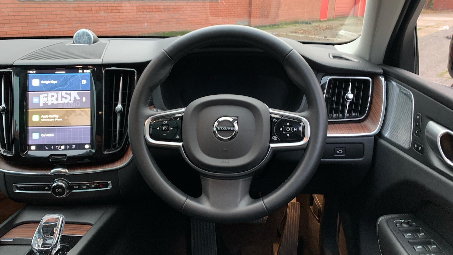 Used Volvo XC60 2024 for sale - 77202796: Photo 11