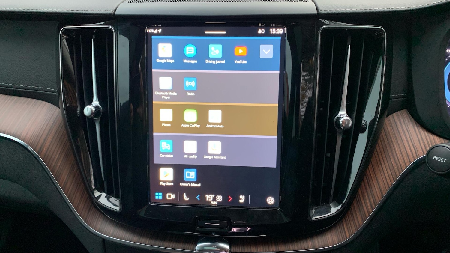 Used Volvo XC60 2024 for sale - 77202796: Photo 13