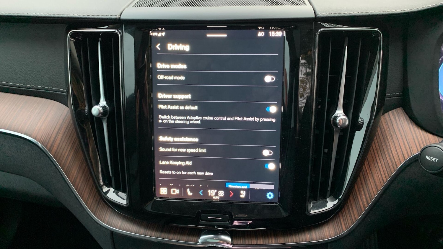 Used Volvo XC60 2024 for sale - 77202796: Photo 18