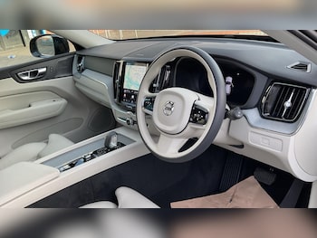 Used Volvo XC60 2024 for sale - 79373331: Photo