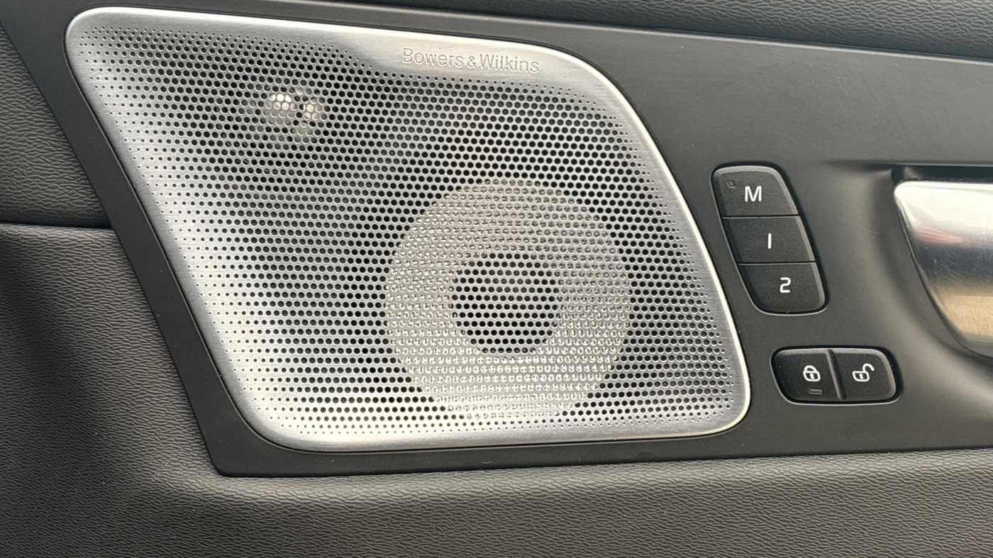 Used Volvo XC60 2025 for sale - 77784096: Photo 17