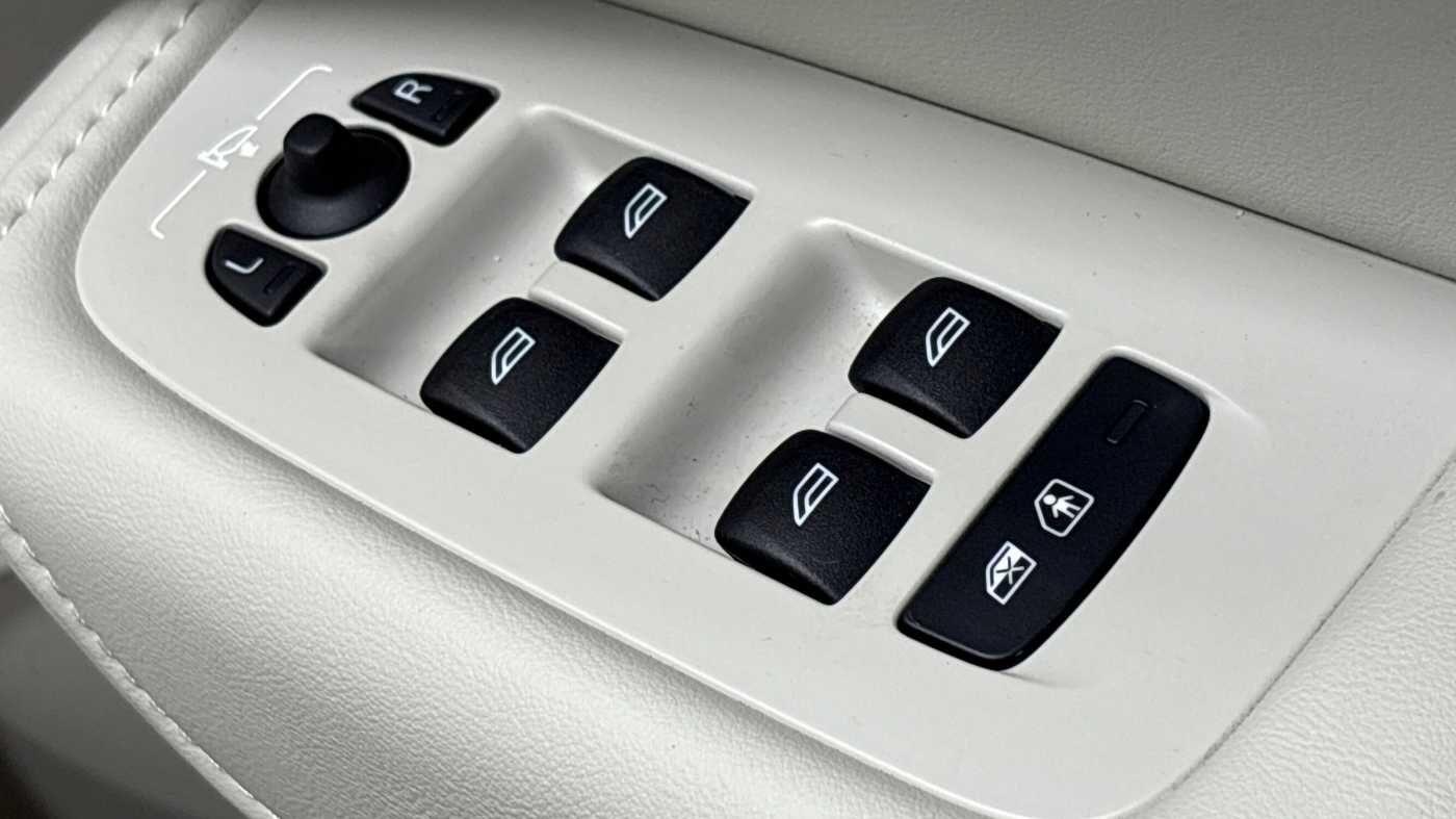 Used Volvo XC60 2025 for sale - 77156783: Photo 16