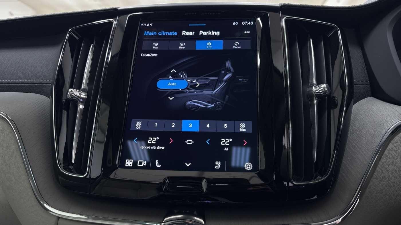 Used Volvo XC60 2025 for sale - 77156783: Photo 32