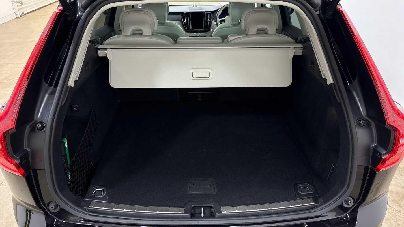 Used Volvo XC60 2025 for sale - 77156783: Photo 37