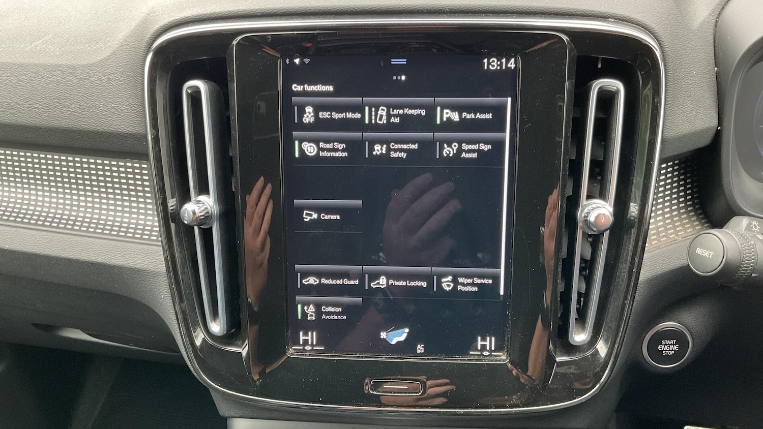 Used Volvo XC40 2021 for sale - 76399233: Photo 18