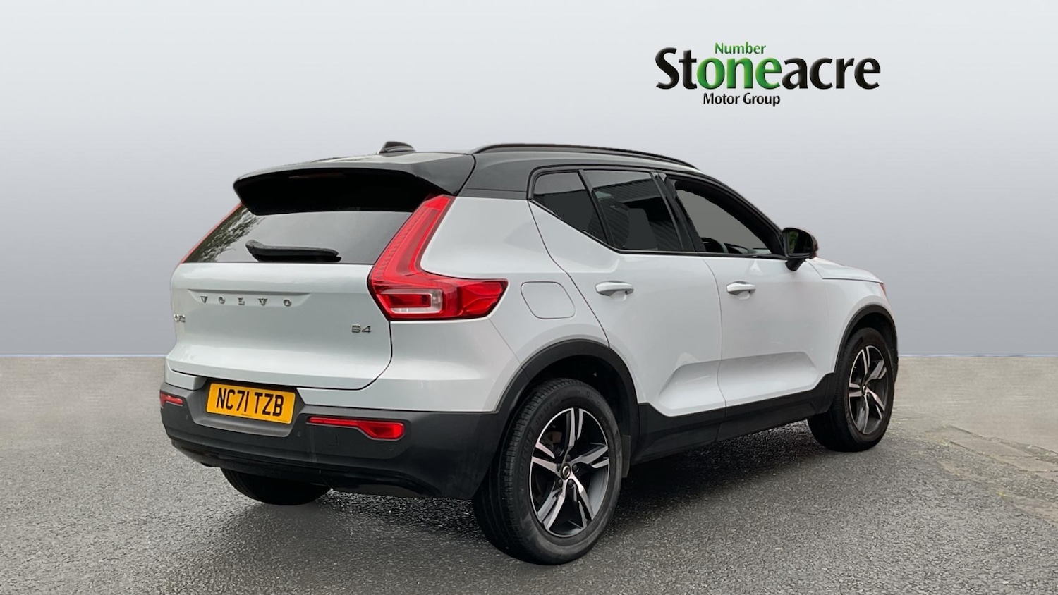 Used Volvo XC40 2021 for sale - 76399233: Photo 2