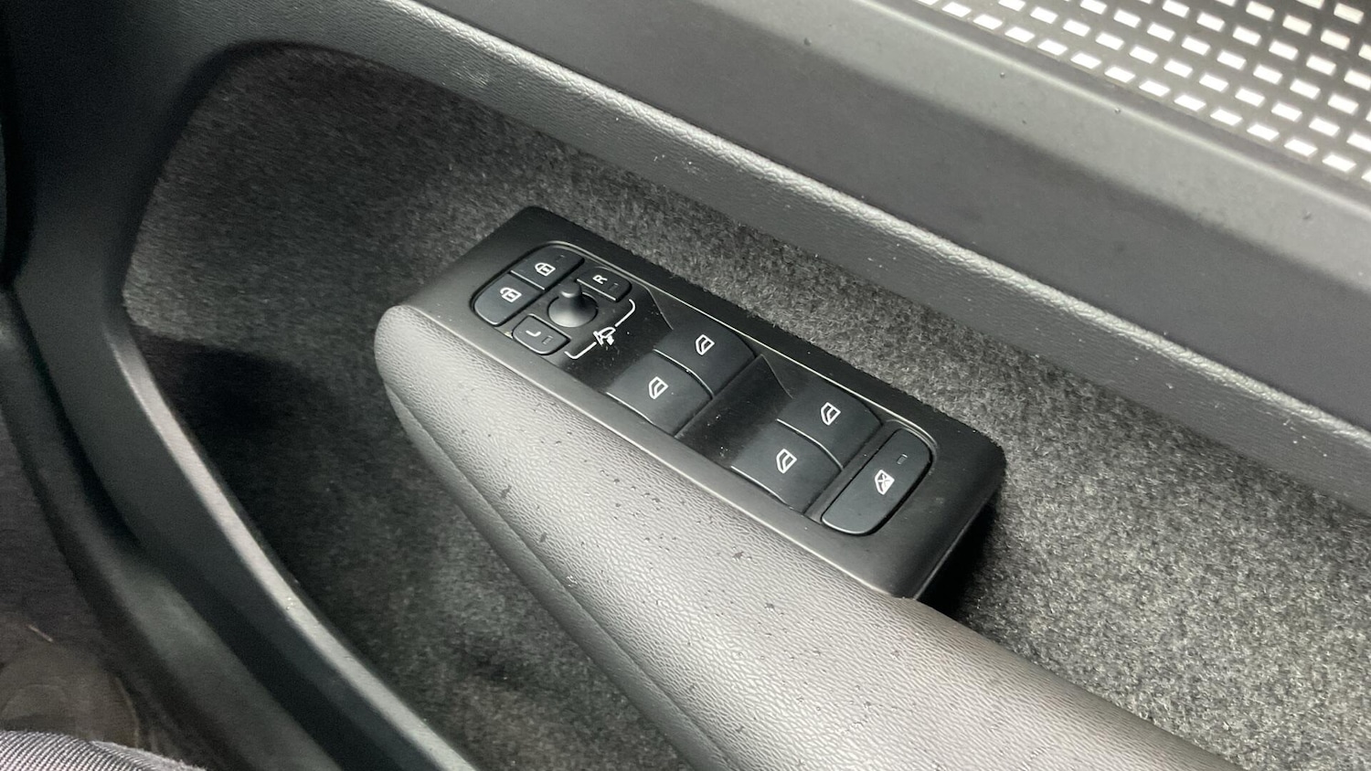 Used Volvo XC40 2021 for sale - 76399233: Photo 25